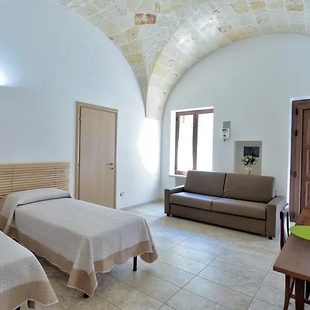 Almapulia Suites Bed & Breakfast